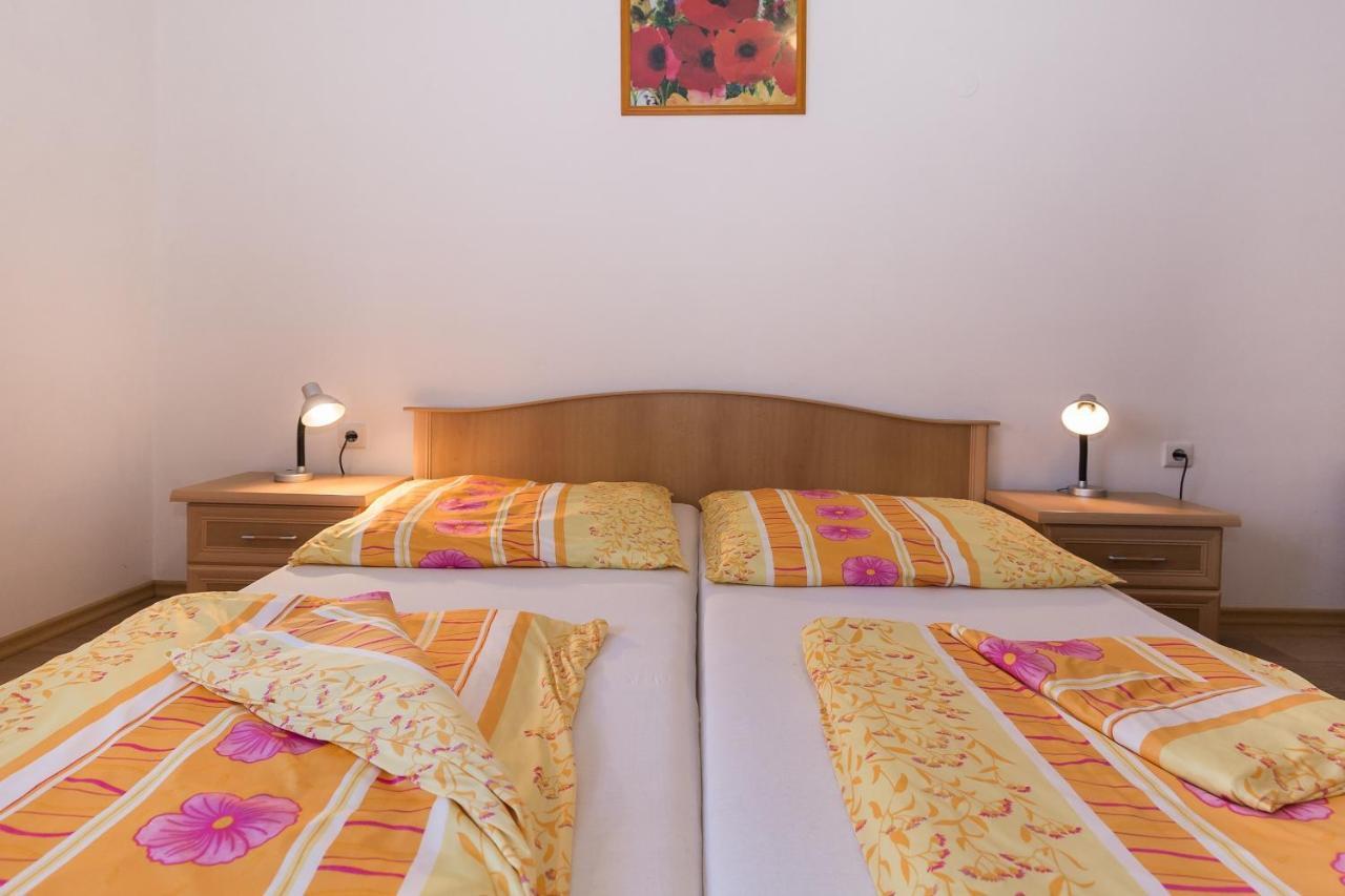 Apartmán Twisting By The Private Pool Zadar